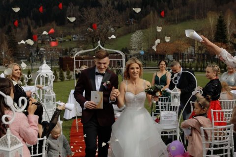 Monika & Grzegorz  - Teledysk ślubny - Ślub w plenerze - Hotel Alpin Szczyrk - art-foto-video.pl